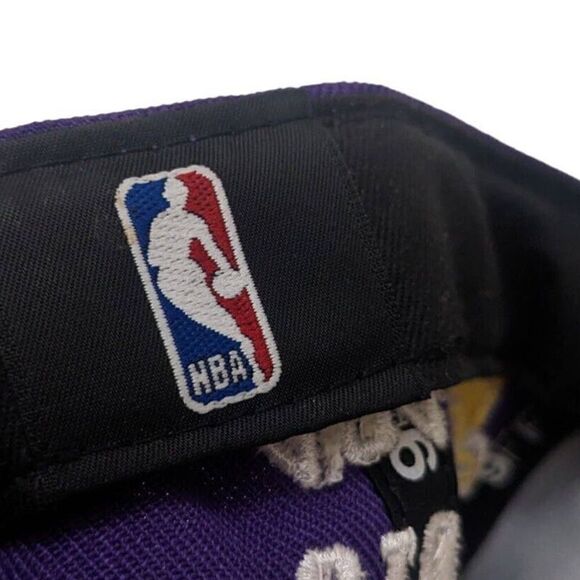 Los Angeles Lakers New Era City Local 59FIFTY Snapback Hat NBA Basketball - Picture 7 of 7